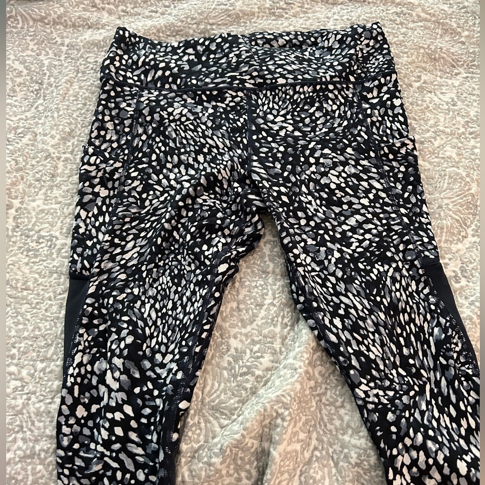 Athleta cropped leggings